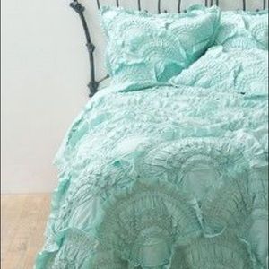 ISO Anthropologie Rivulets in Mint King Queen
